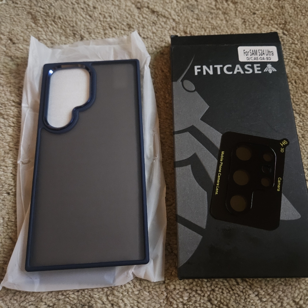 NWT Samsung Galaxy S24 Ultra Phone Case